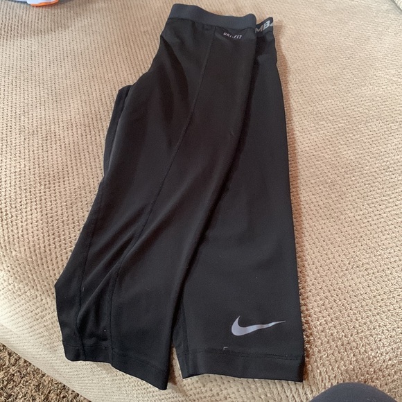 Nike_compression capri - Picture 3 of 3